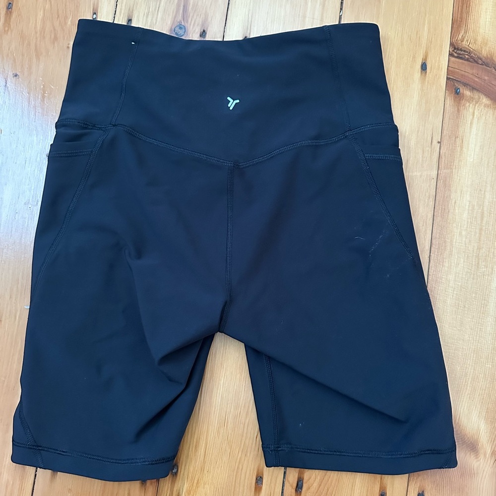 Lightly Worn High Rise Old Navy Bike Short MEDIUM